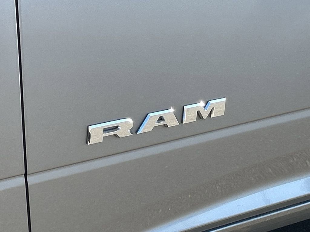 2022 RAM 2500 Tradesman Crew Cab 4x4 6'4" Box