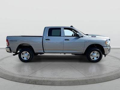 2022 RAM 2500 Tradesman Crew Cab 4x4 6'4" Box