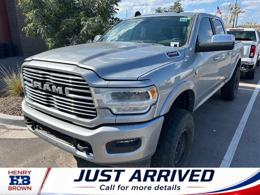 2022 RAM 2500 Laramie Crew Cab 4x4 6'4" Box