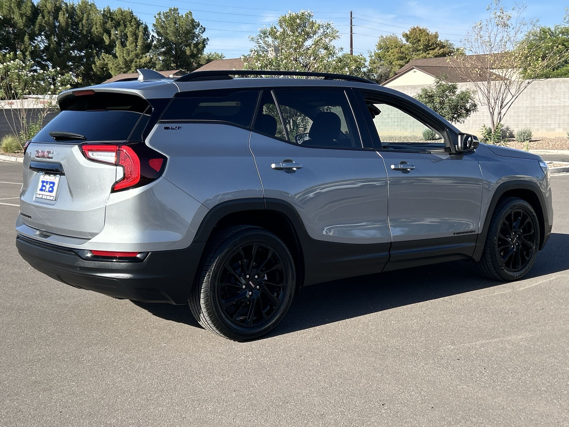 2024 GMC Terrain SLT