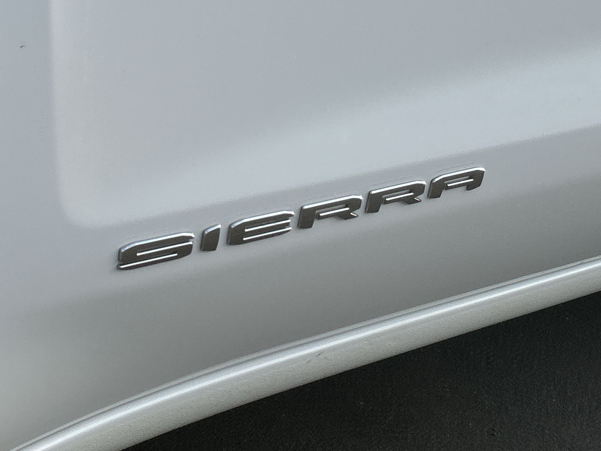 2024 GMC Sierra 1500 SLE