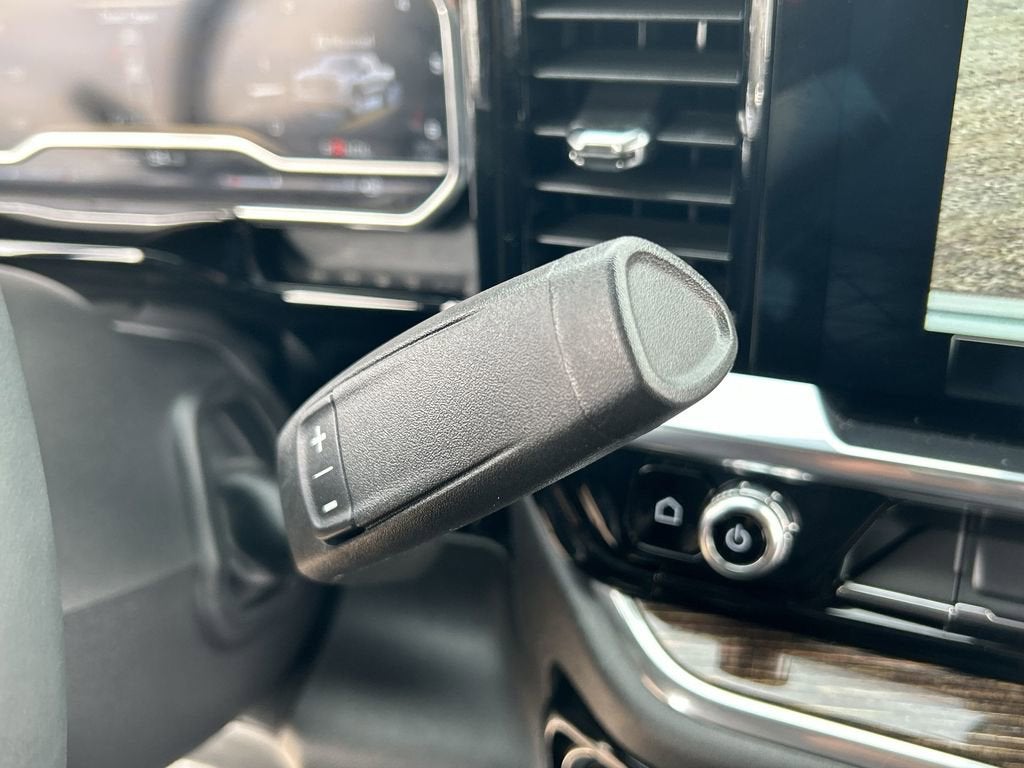 2025 GMC Sierra 1500 SLE