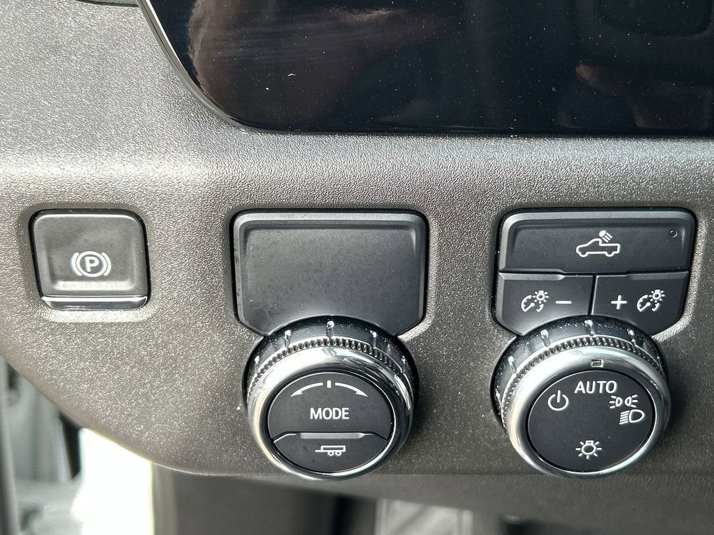 2025 GMC Sierra 1500 SLE