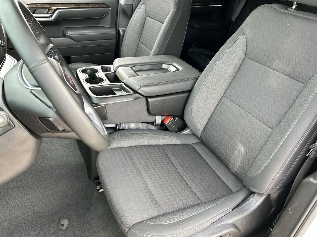 2025 GMC Sierra 1500 SLE