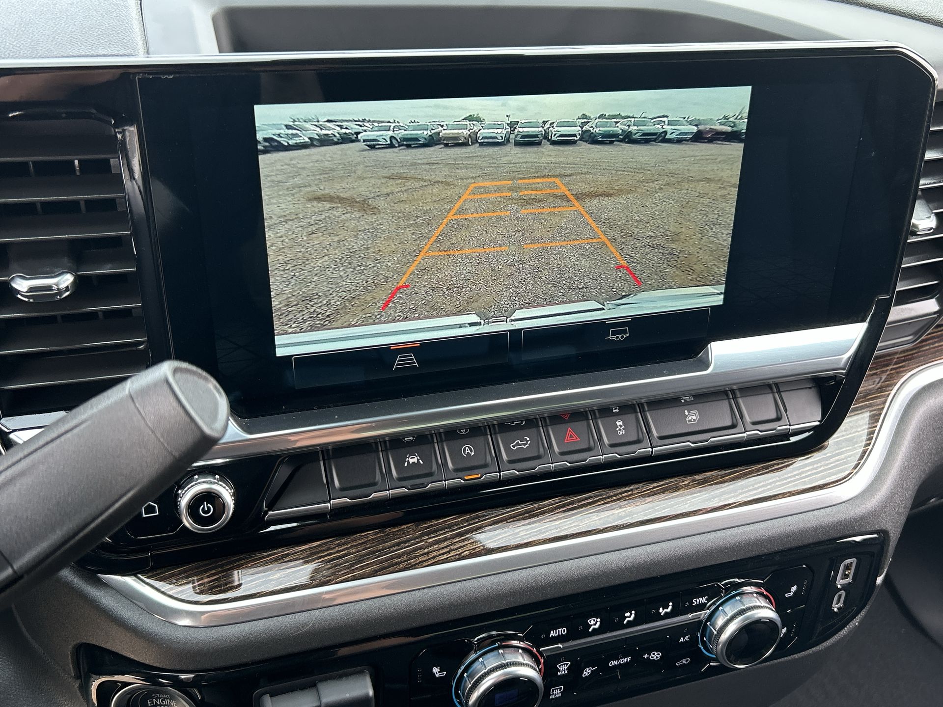 2025 GMC Sierra 1500 SLE