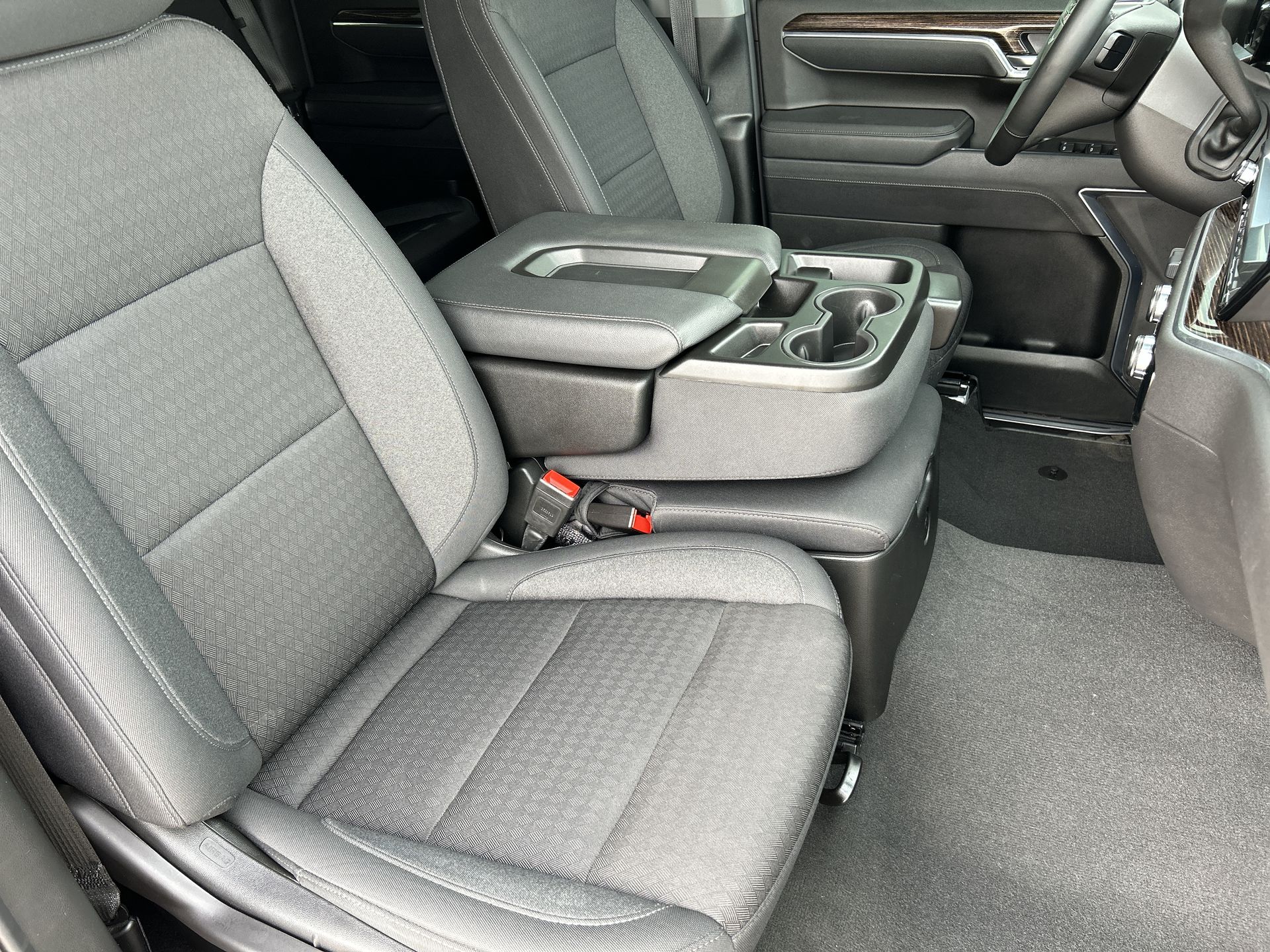 2025 GMC Sierra 1500 SLE