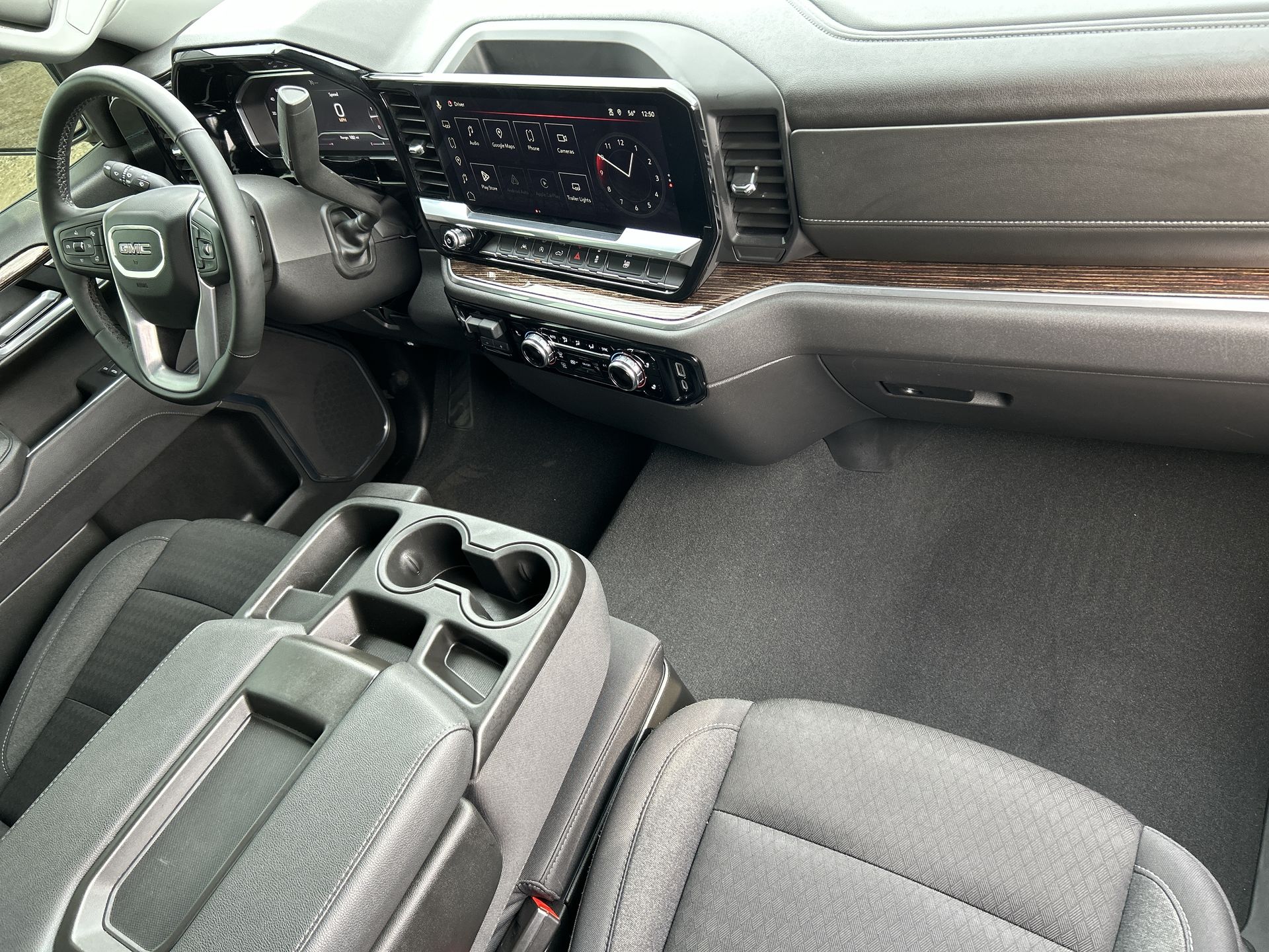 2025 GMC Sierra 1500 SLE