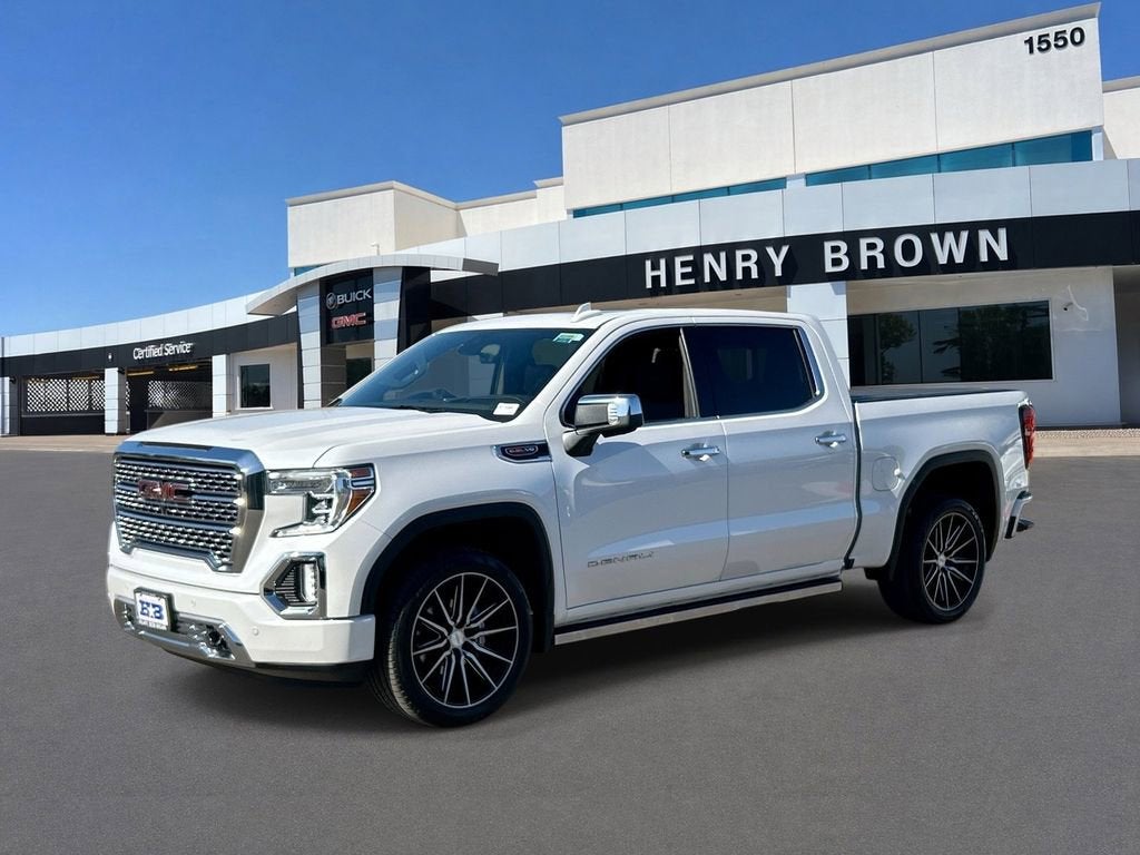 2022 GMC Sierra 4WD Crew Cab Short Box Denali's photo