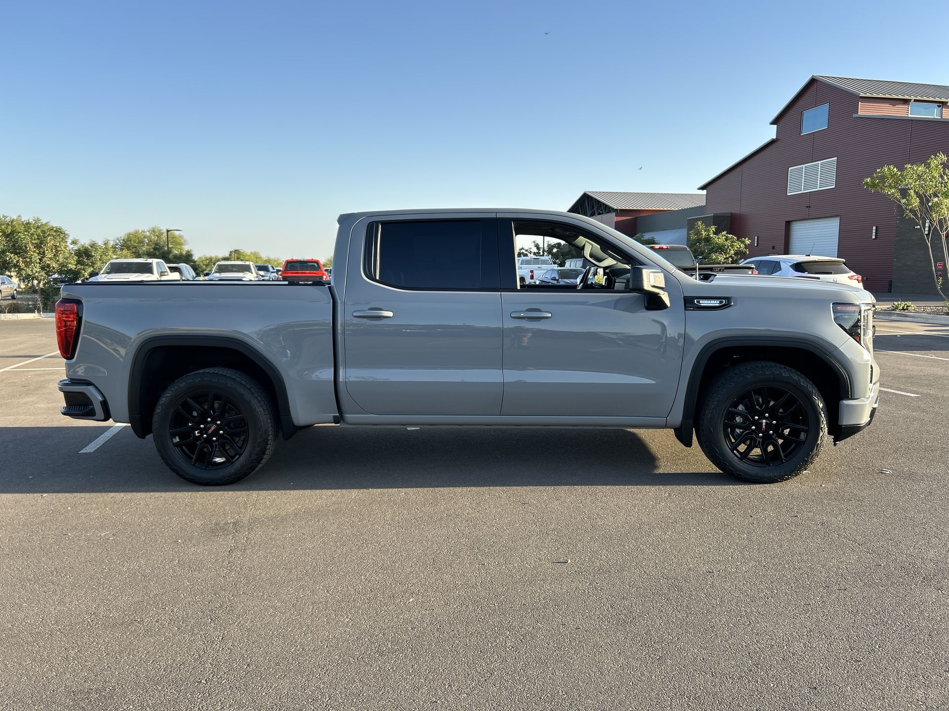 2024 GMC Sierra 1500 Elevation