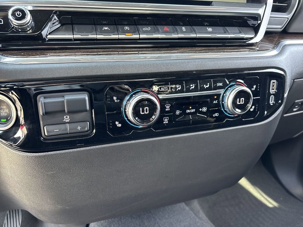 2025 GMC Sierra 1500 Elevation