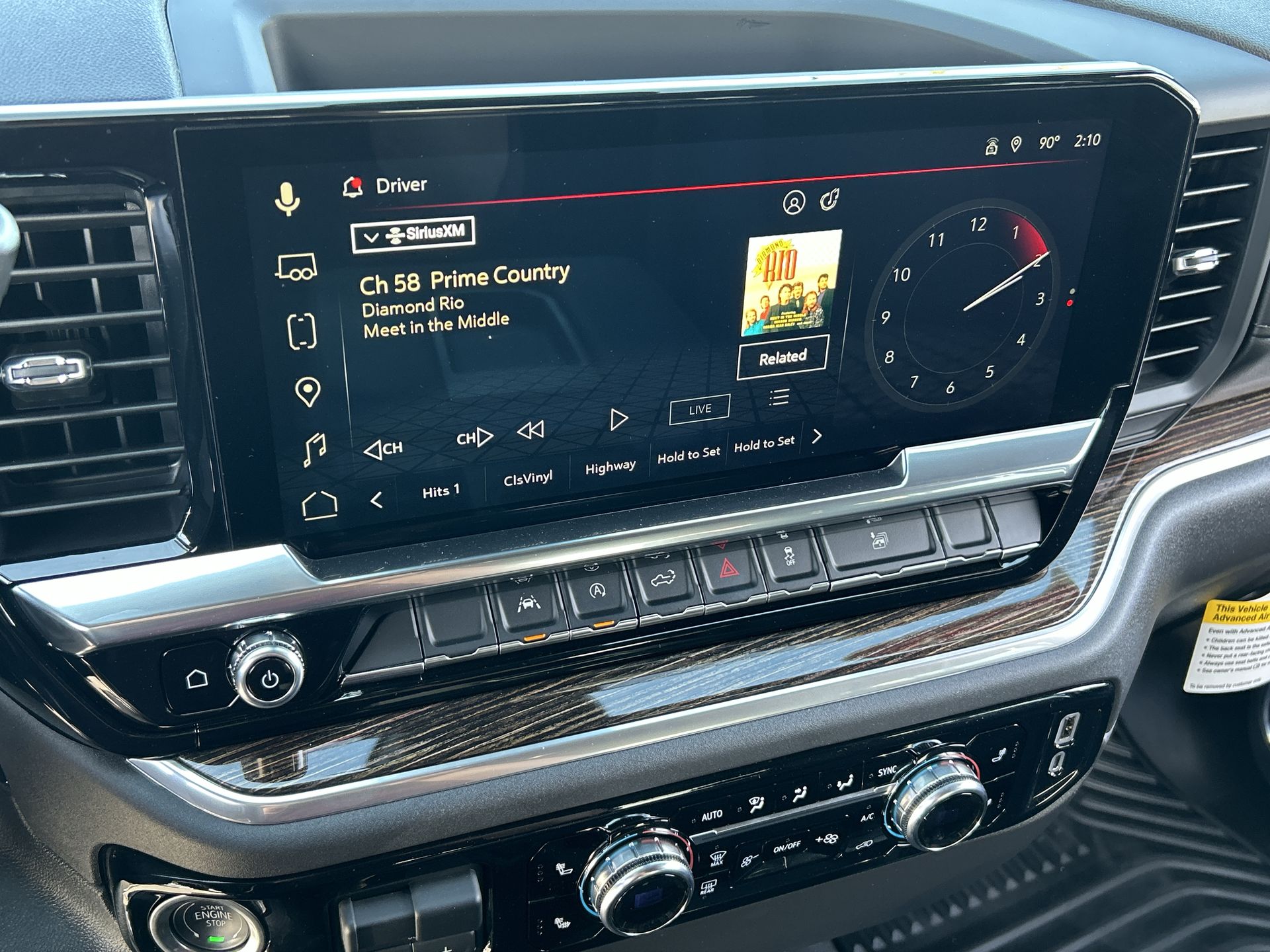 2025 GMC Sierra 1500 Elevation