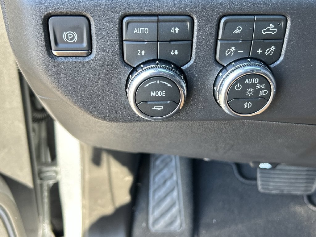 2026 GMC Sierra 1500 SLT - Photo 18