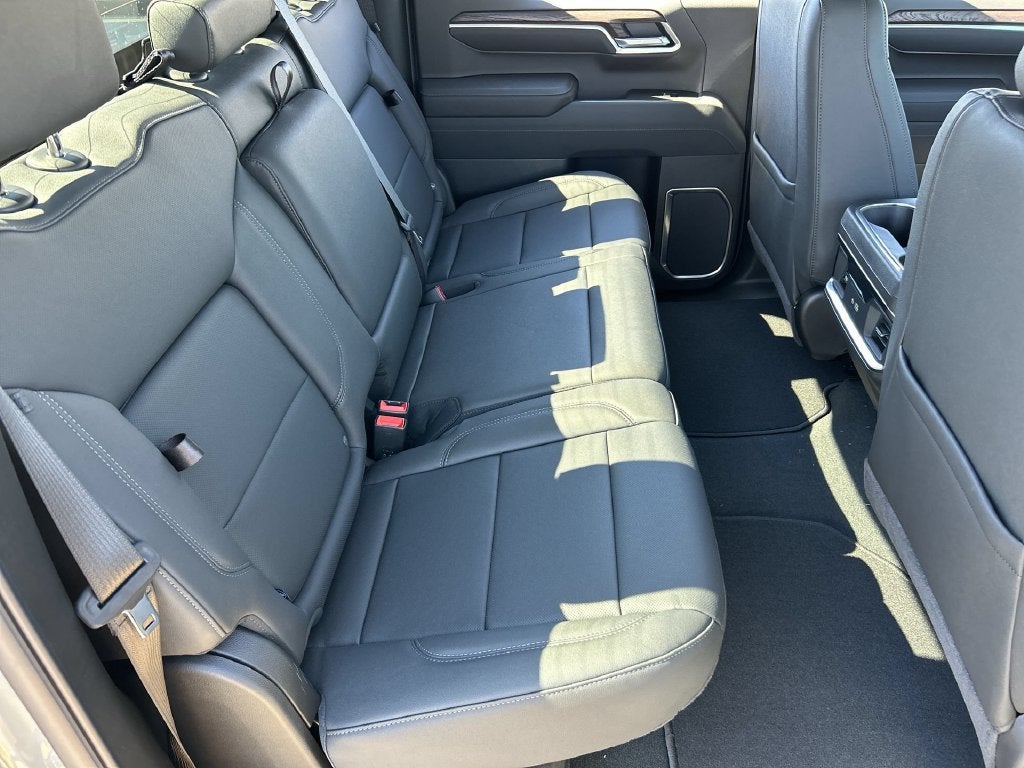 2026 GMC Sierra 1500 SLT - Photo 26
