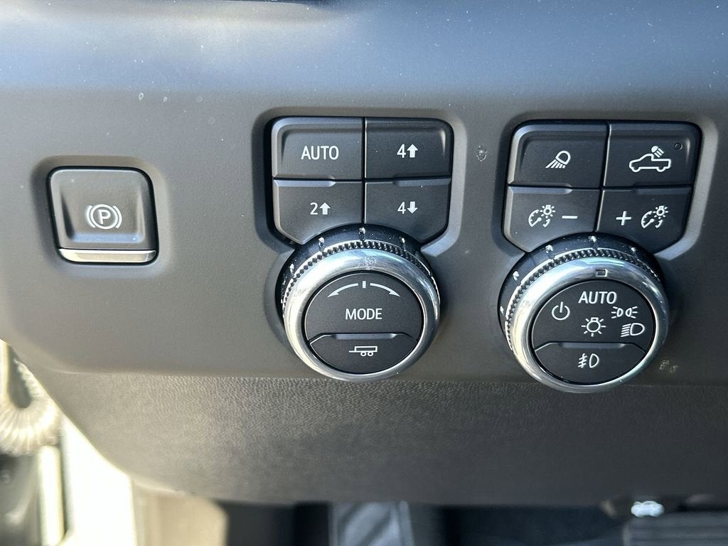 2025 GMC Sierra 1500 AT4