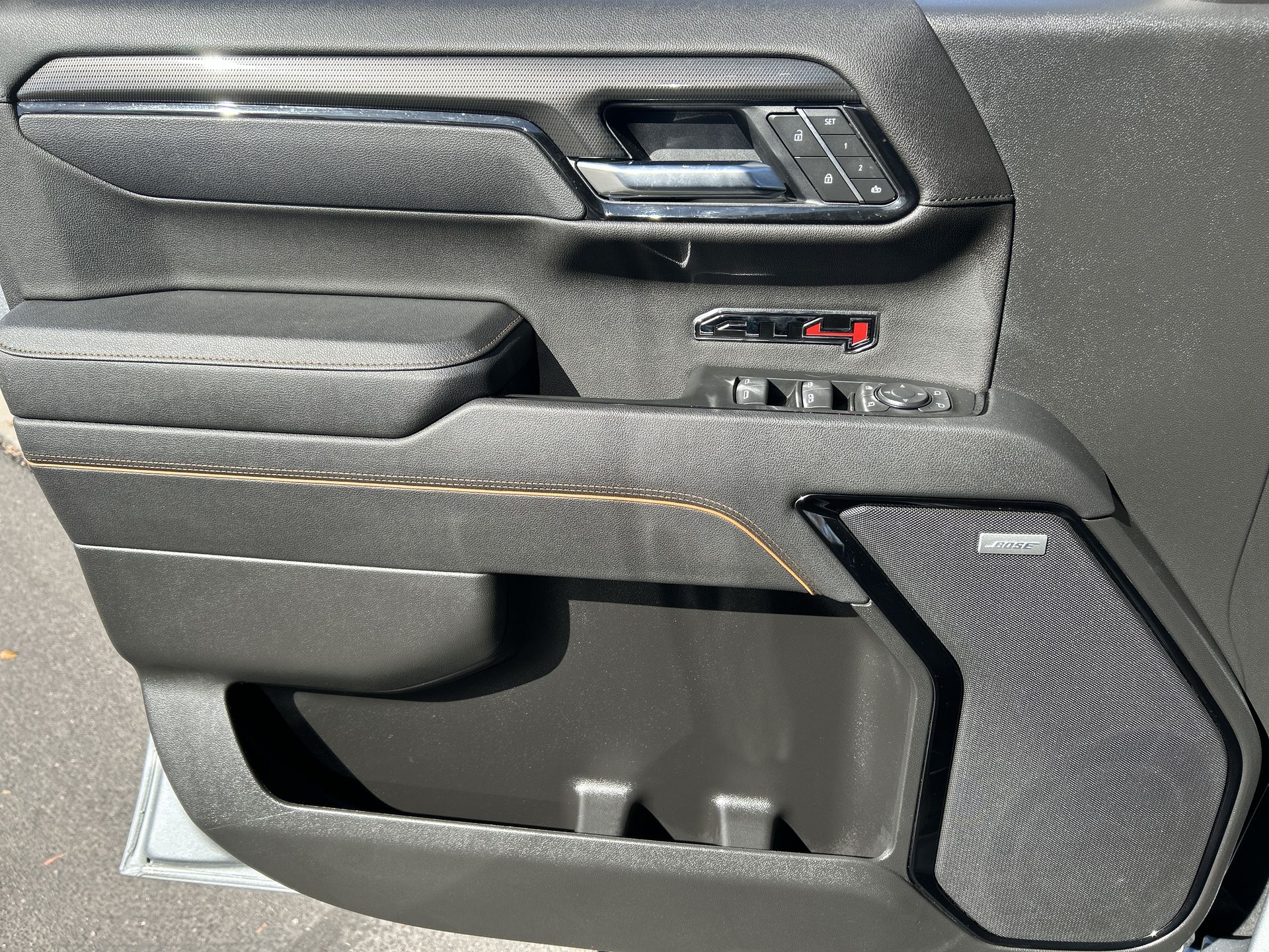 2025 GMC Sierra 1500 AT4