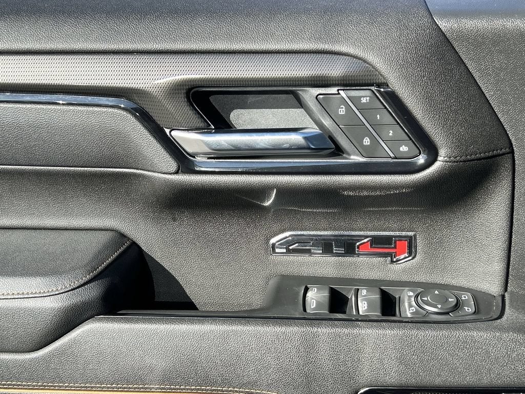 2025 GMC Sierra 1500 AT4