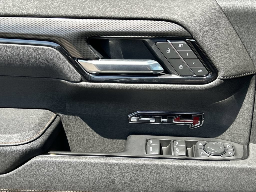 2025 GMC Sierra 1500 AT4