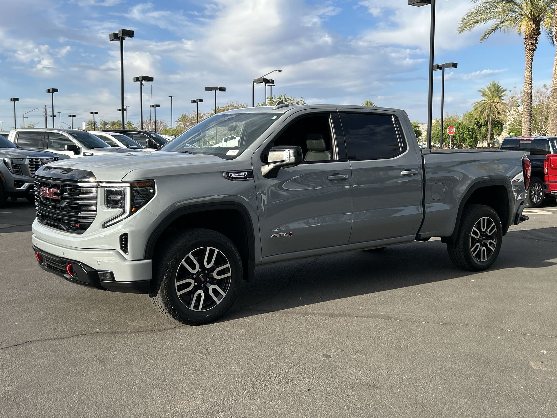 2025 GMC Sierra 1500 AT4