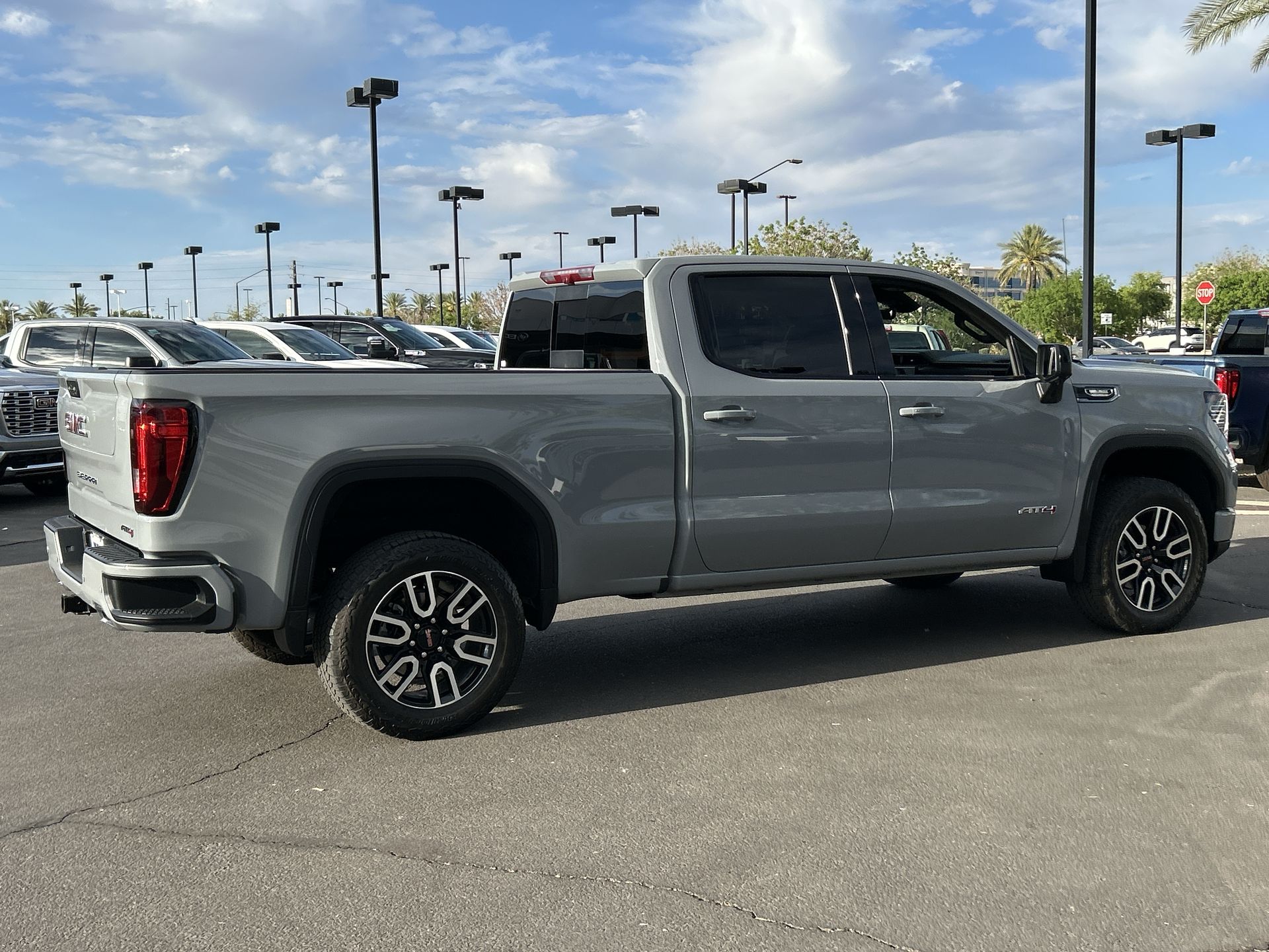 2025 GMC Sierra 1500 AT4