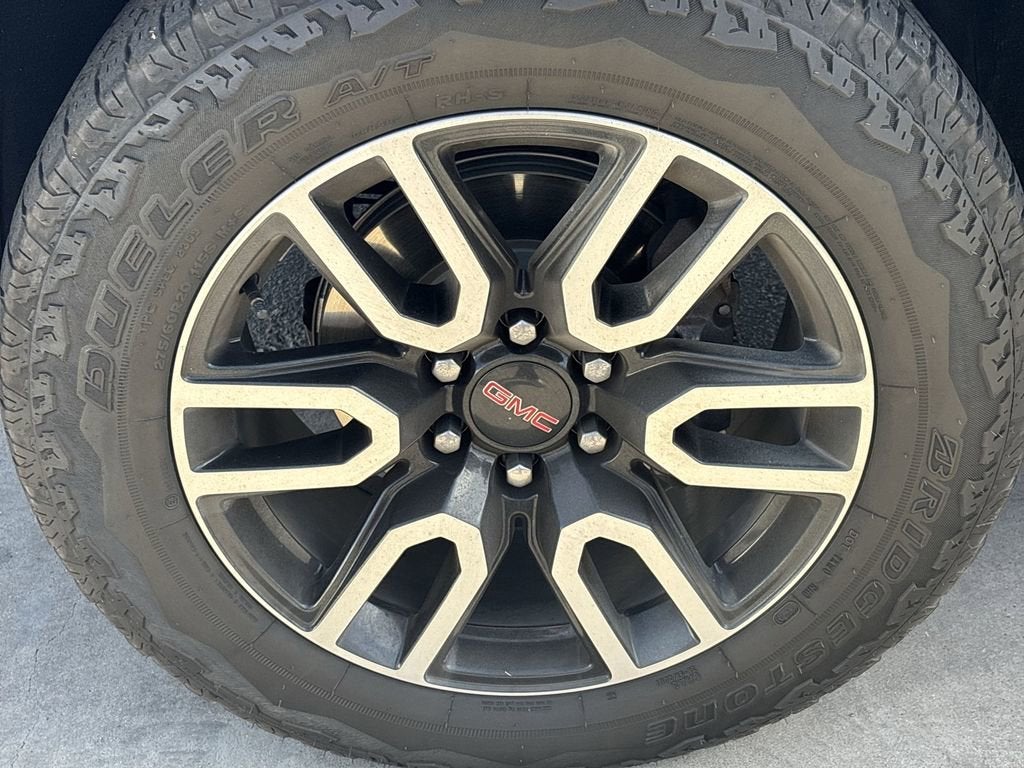 2025 GMC Sierra 1500 AT4