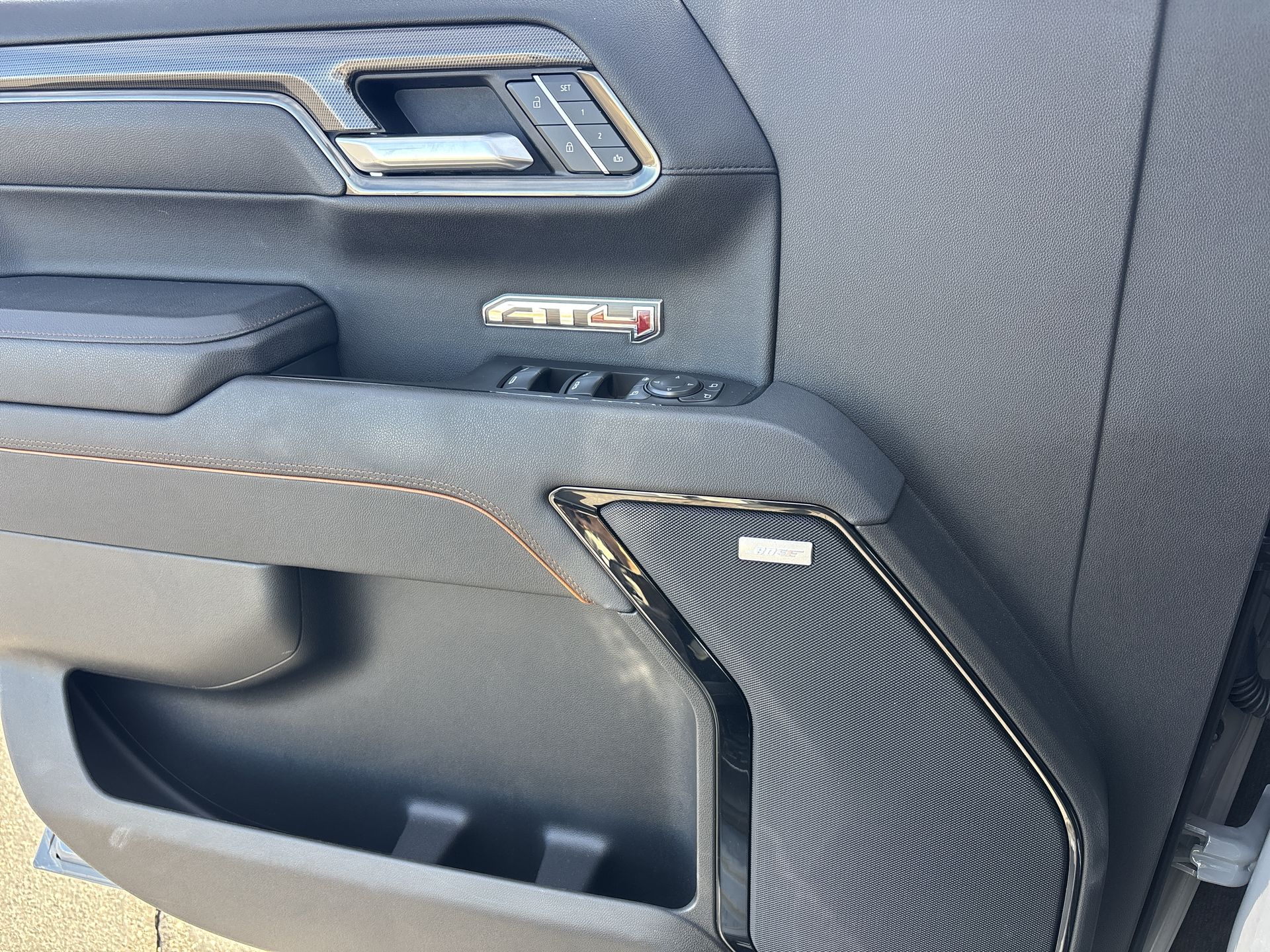 2025 GMC Sierra 1500 AT4