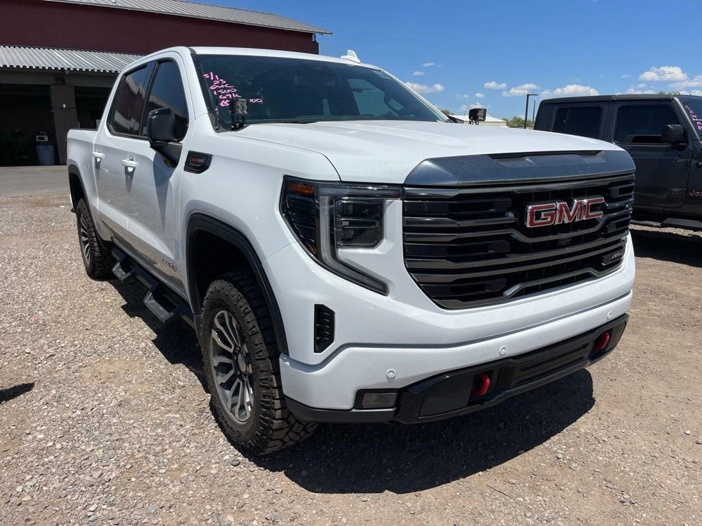 2023 GMC Sierra 1500 AT4