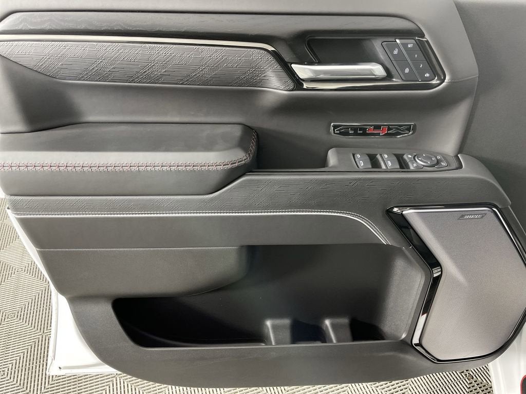 2025 GMC Sierra 1500 AT4X