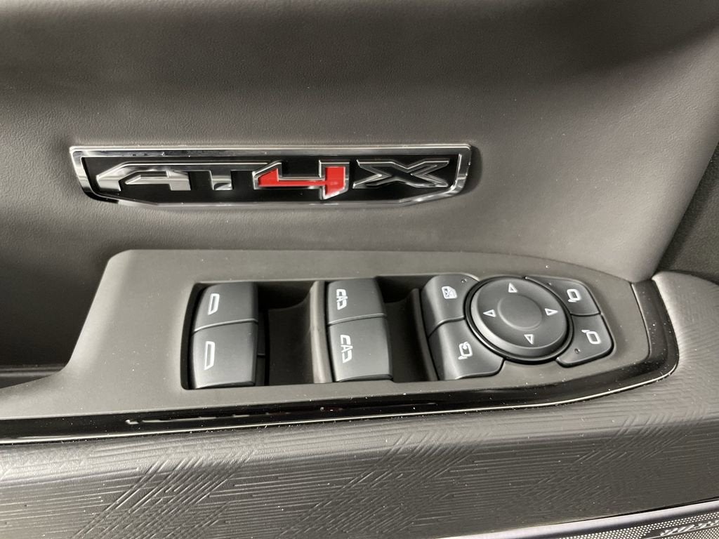 2025 GMC Sierra 1500 AT4X