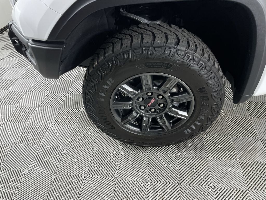 2025 GMC Sierra 1500 AT4X