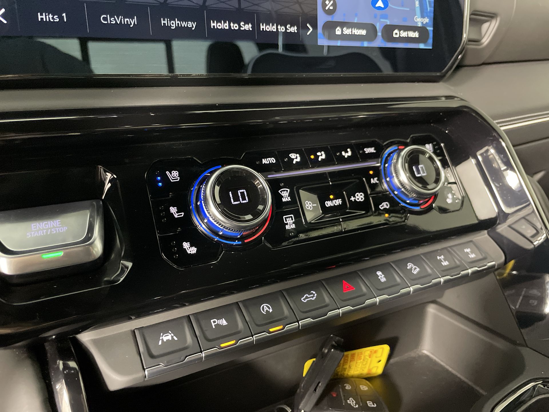 2025 GMC Sierra 1500 AT4X