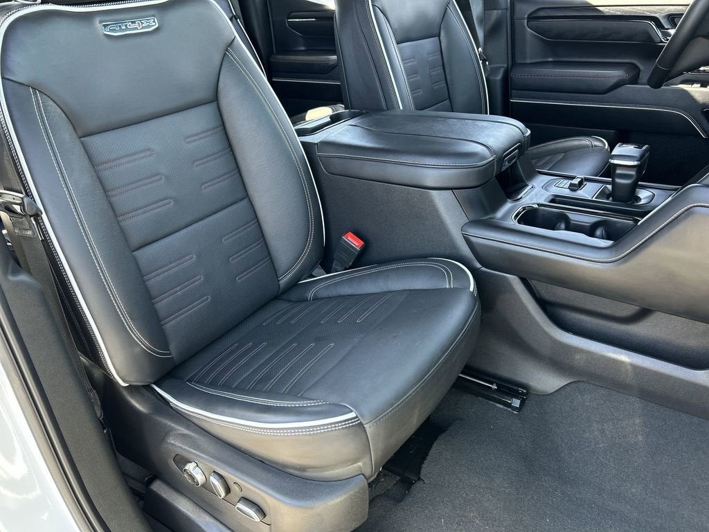 2025 GMC Sierra 1500 AT4X