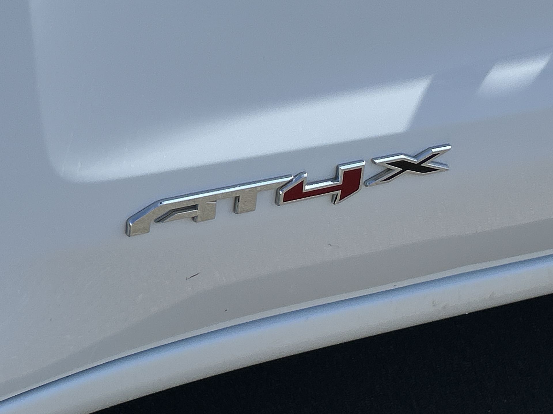 2025 GMC Sierra 1500 AT4X
