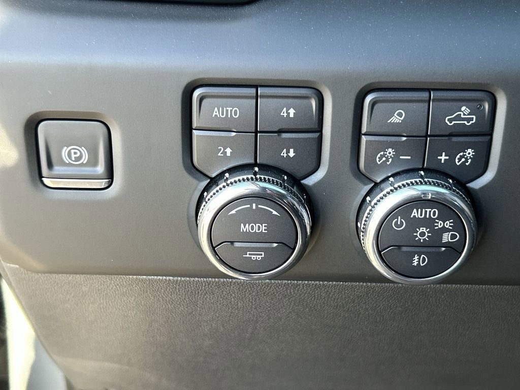 2025 GMC Sierra 1500 AT4X