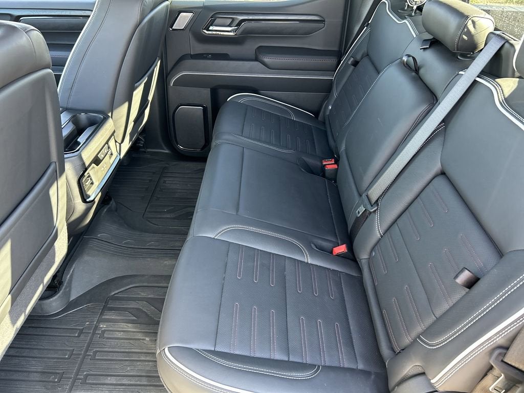 2025 GMC Sierra 1500 AT4X