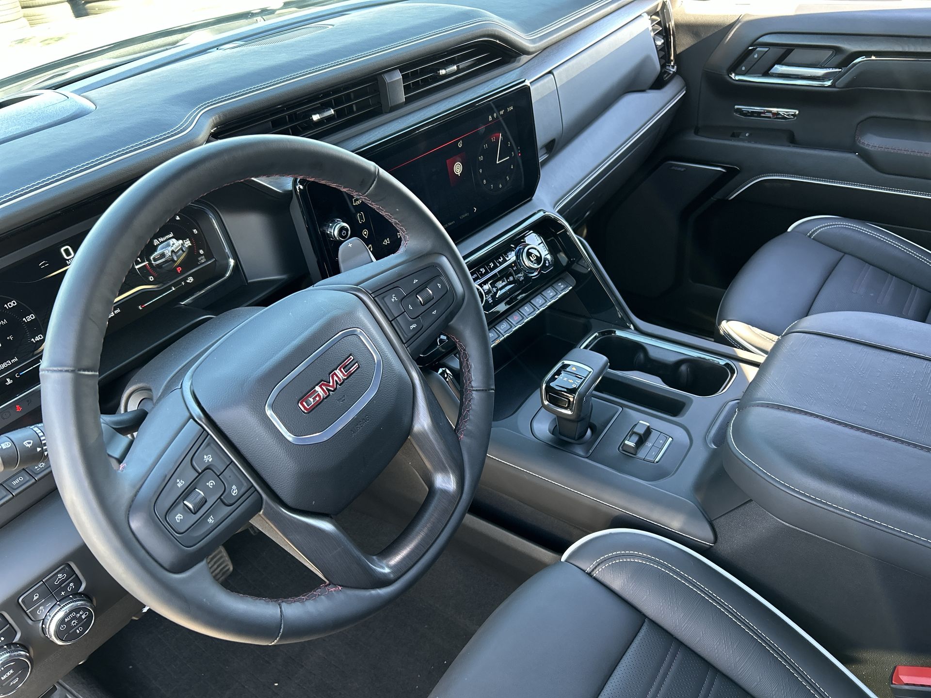 2025 GMC Sierra 1500 AT4X