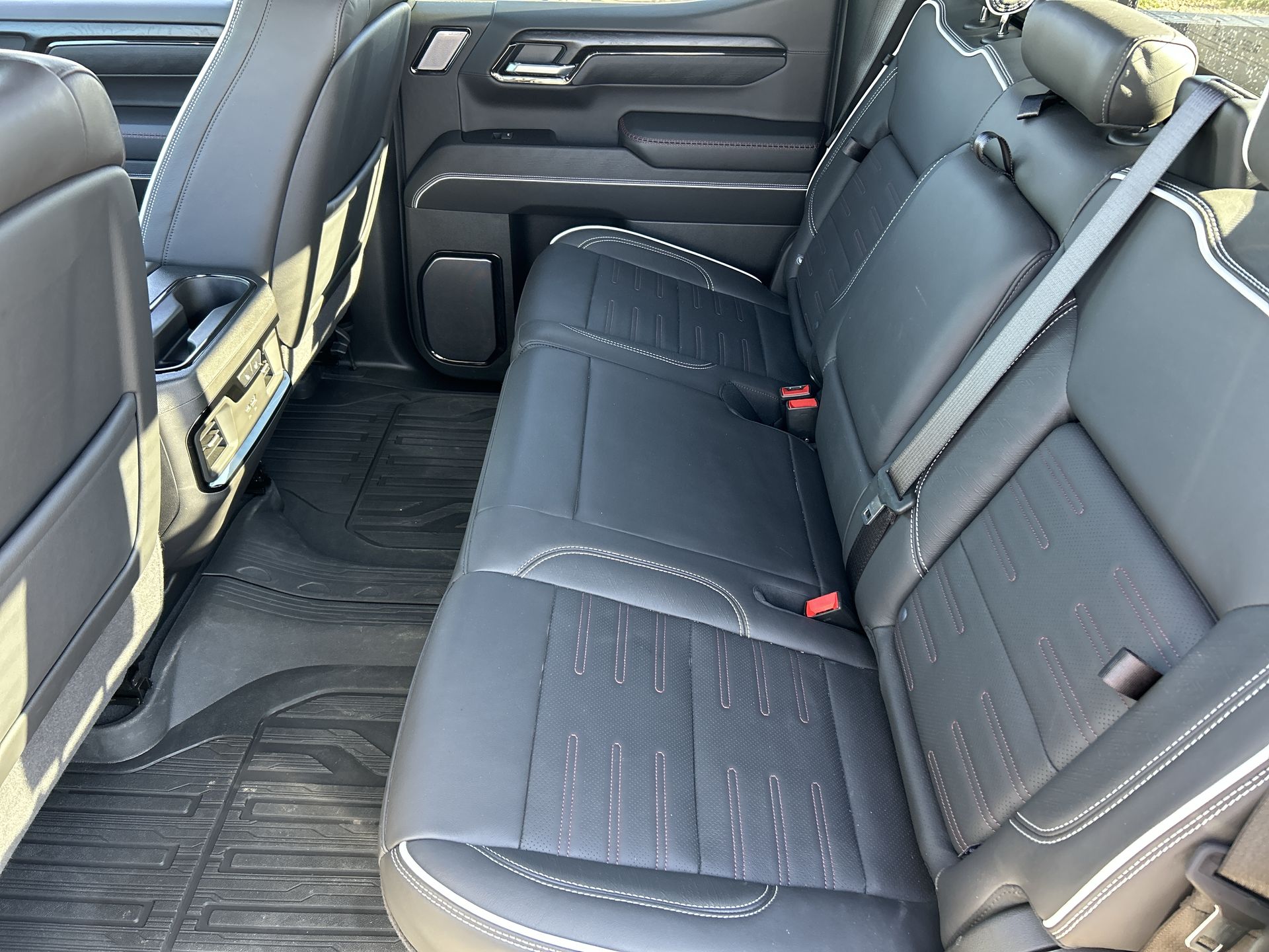 2025 GMC Sierra 1500 AT4X