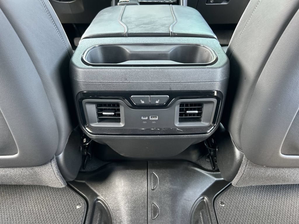 2025 GMC Sierra 1500 AT4X