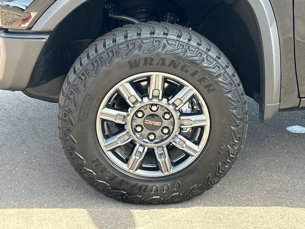 2025 GMC Sierra 1500 AT4X
