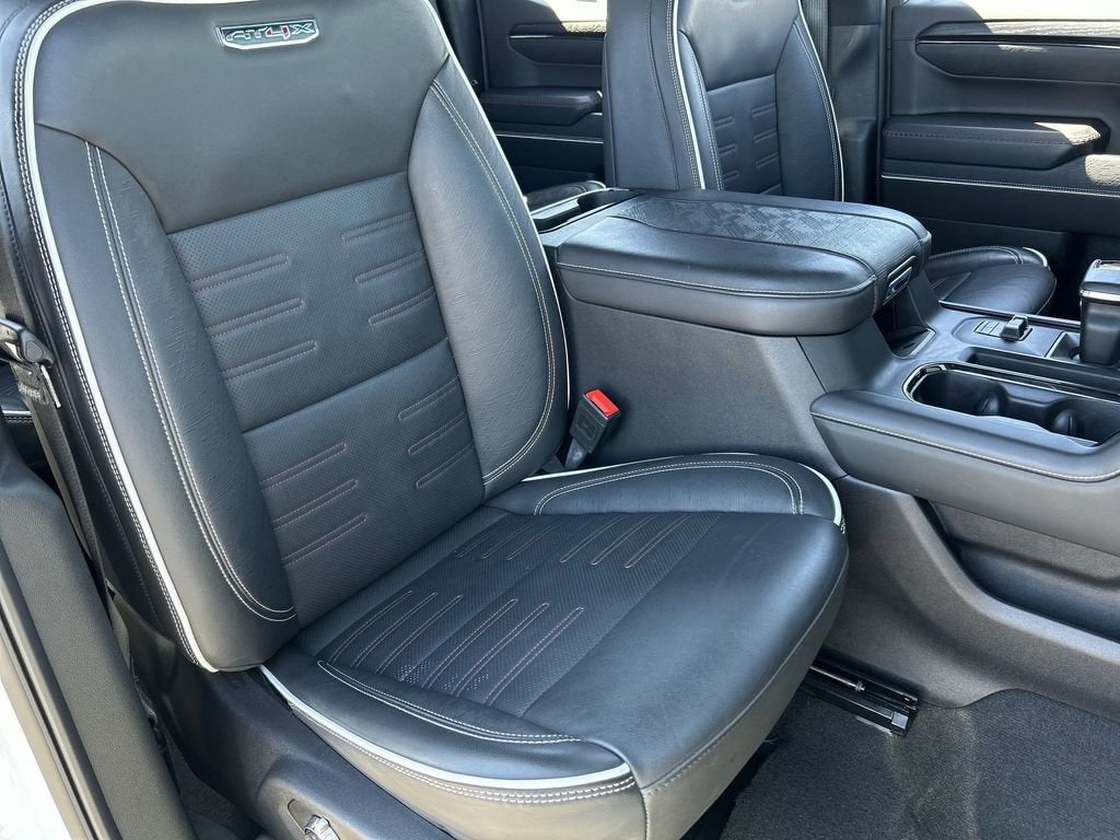 2025 GMC Sierra 1500 AT4X