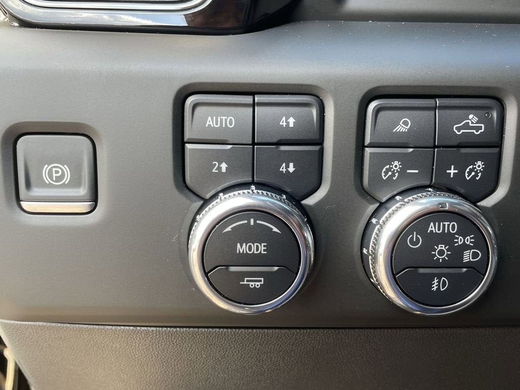 2025 GMC Sierra 1500 AT4X