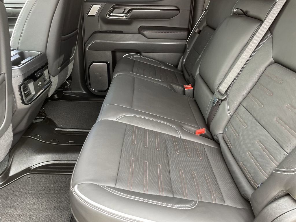 2025 GMC Sierra 1500 AT4X