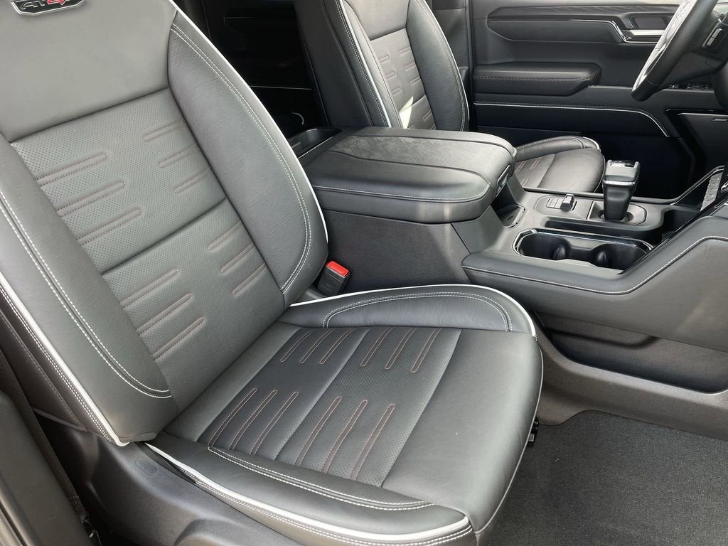 2025 GMC Sierra 1500 AT4X