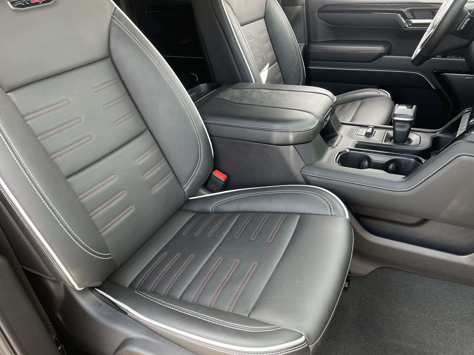 2025 GMC Sierra 1500 AT4X