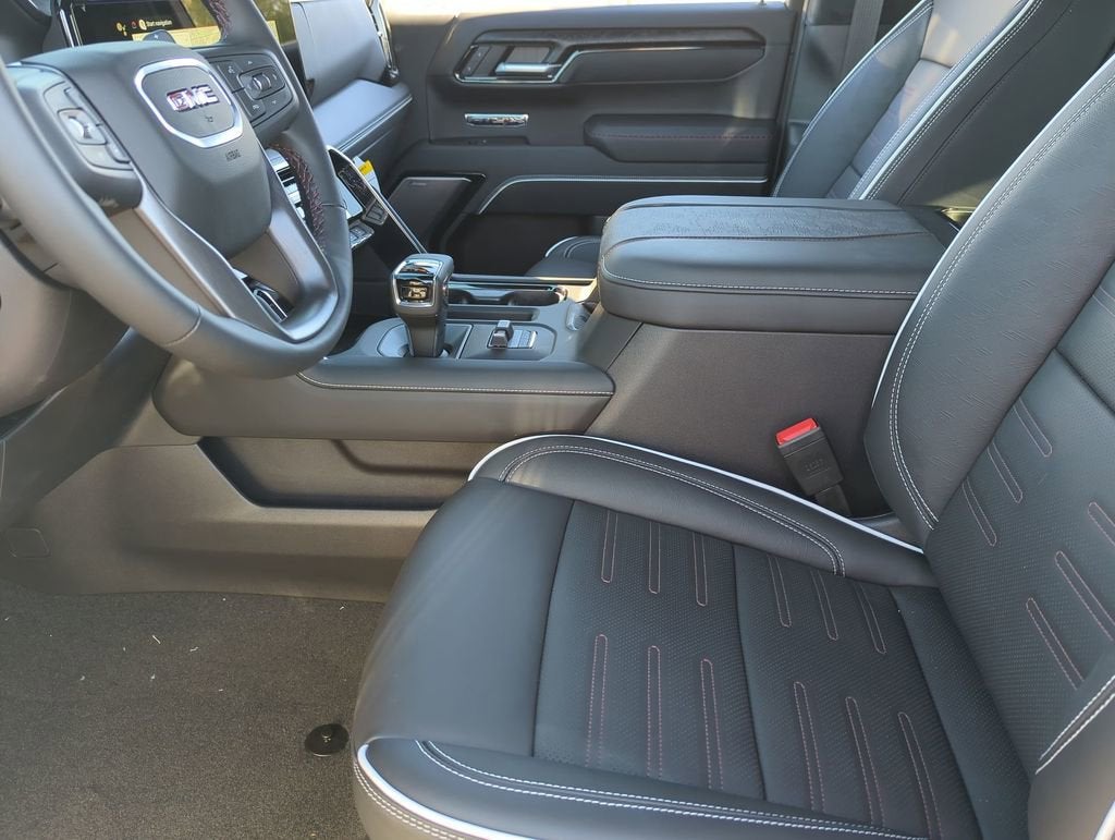 2025 GMC Sierra 1500 AT4X