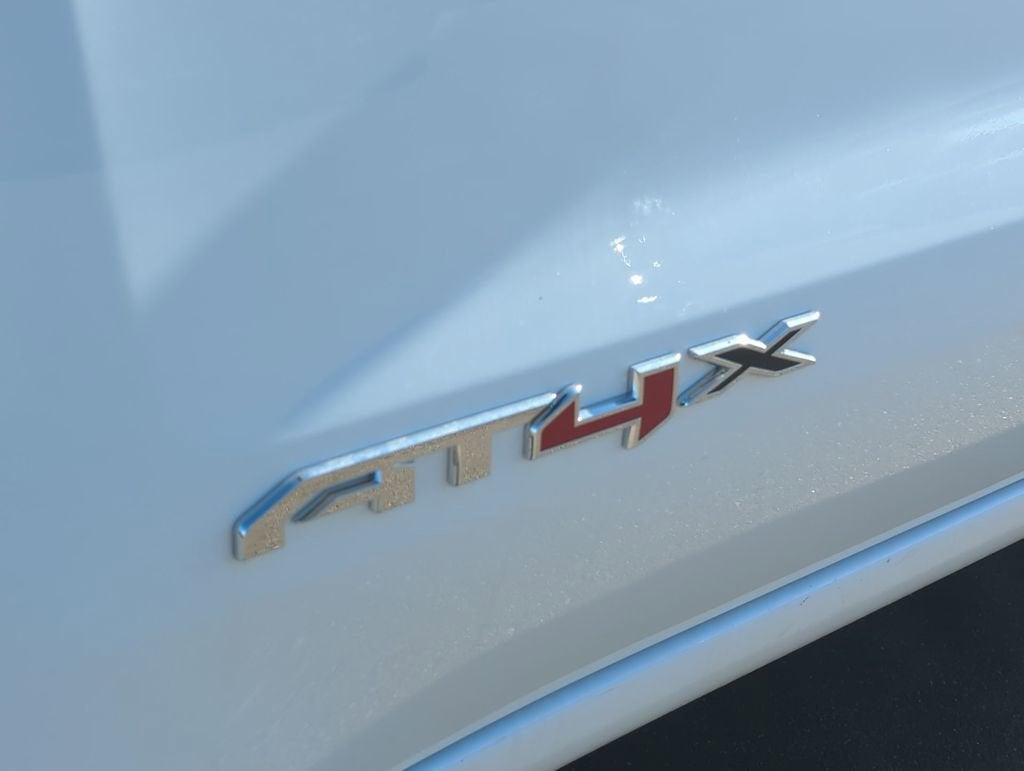 2025 GMC Sierra 1500 AT4X