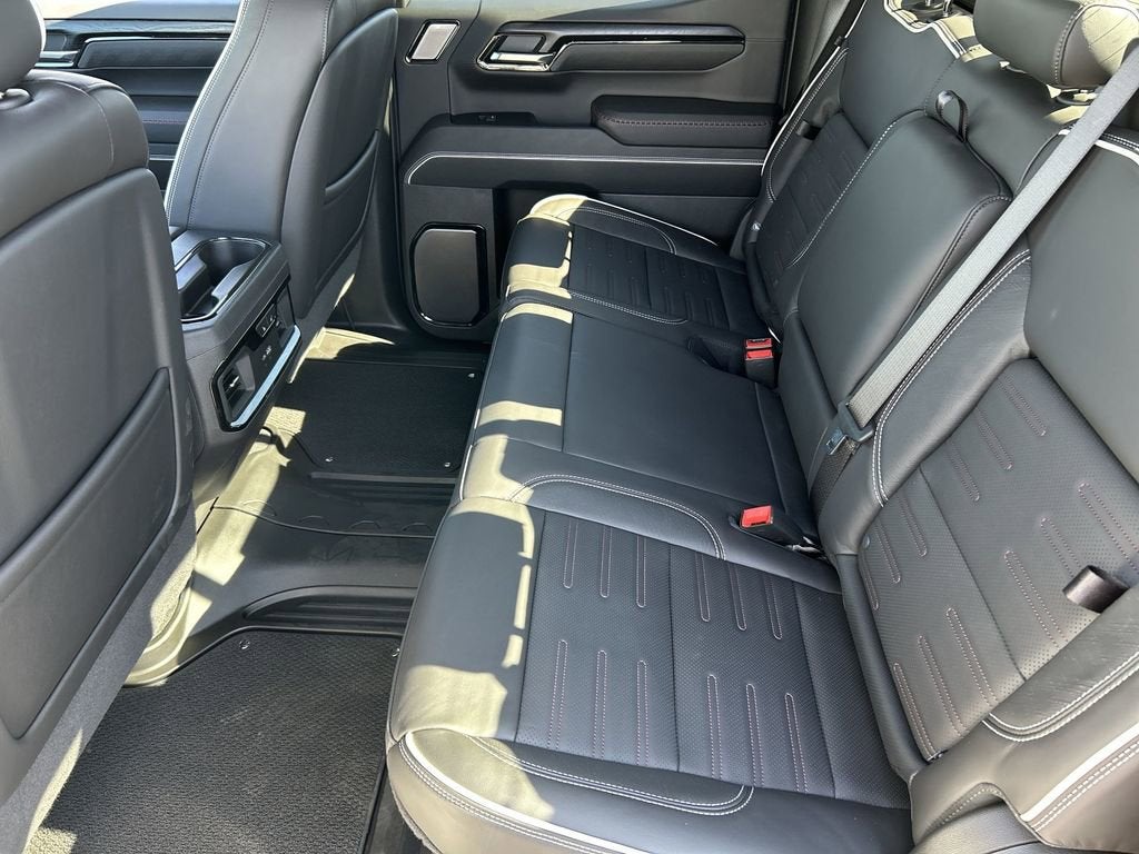 2025 GMC Sierra 1500 AT4X