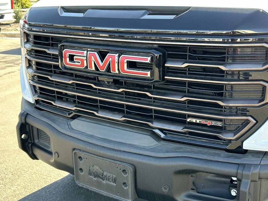 2025 GMC Sierra 1500 AT4X