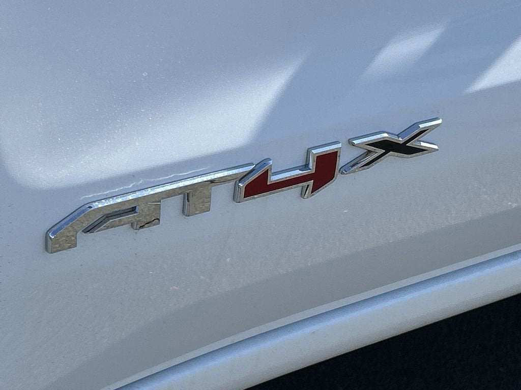 2025 GMC Sierra 1500 AT4X