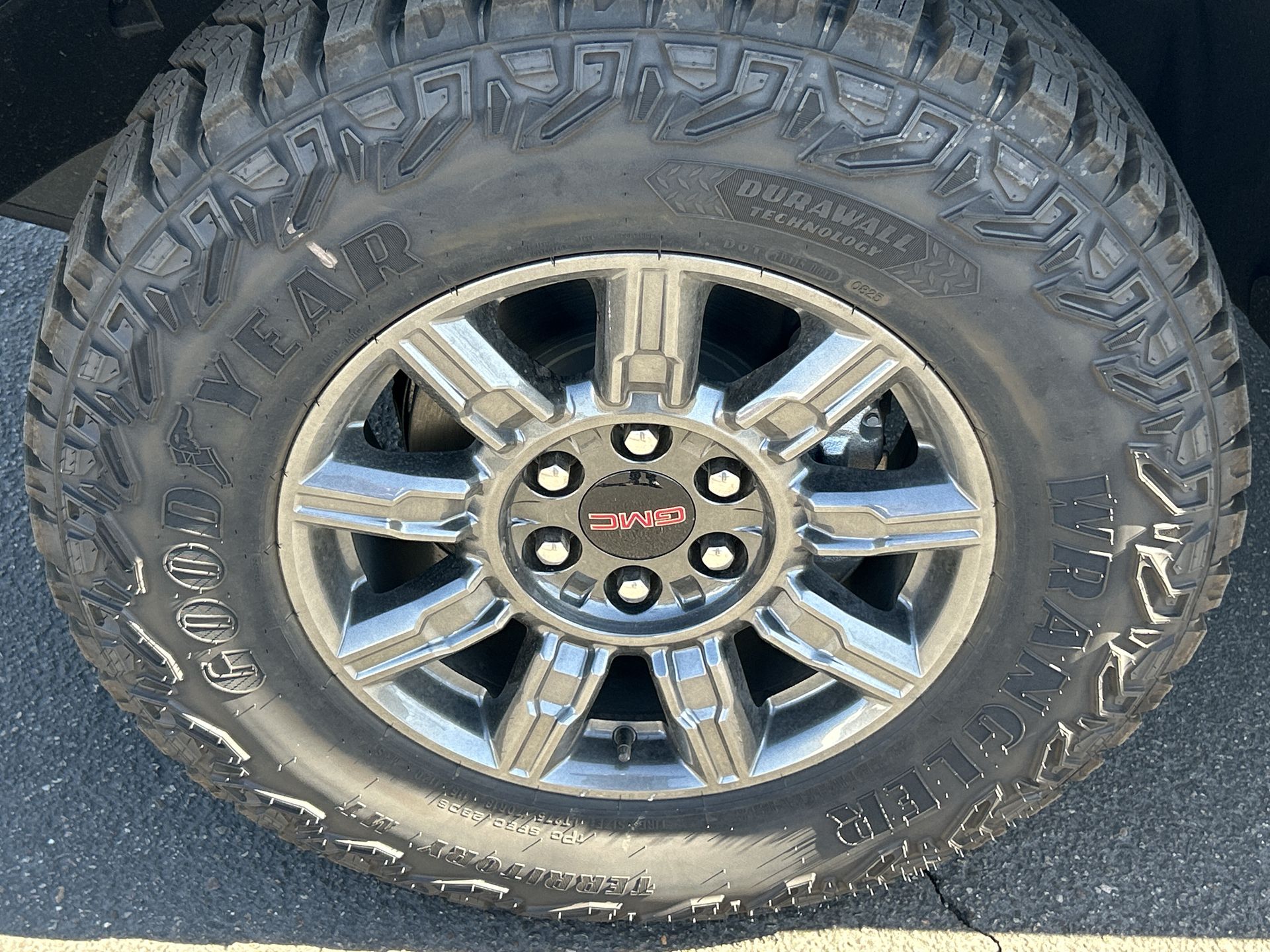 2025 GMC Sierra 1500 AT4X