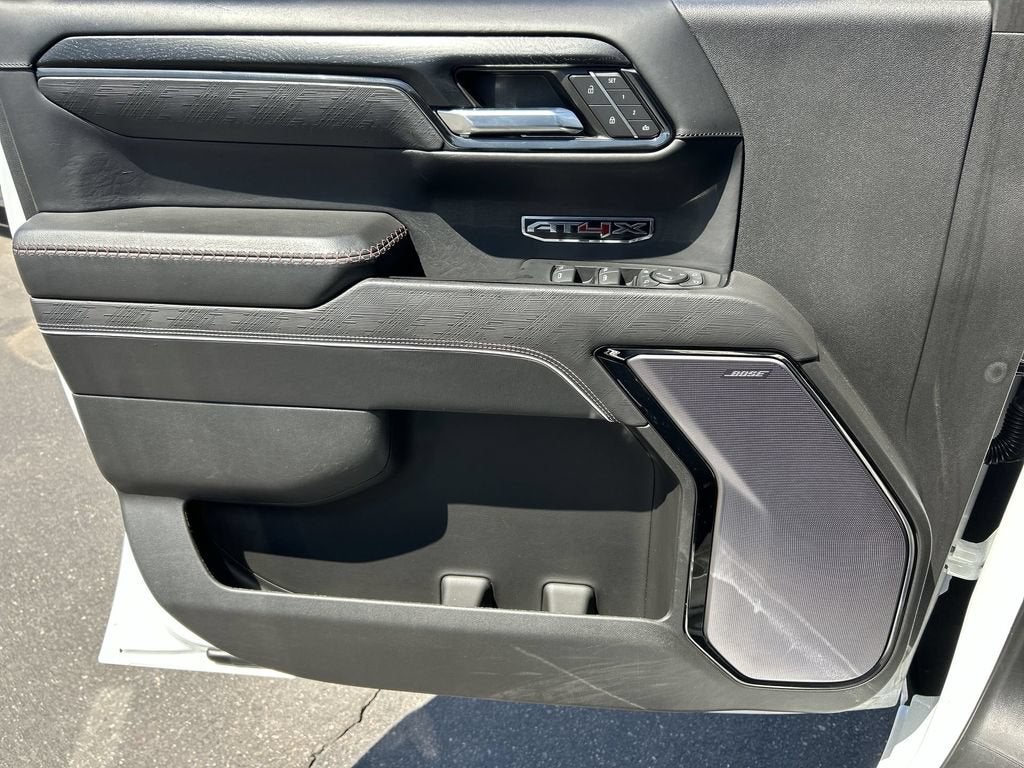 2023 GMC Sierra 1500 AT4X